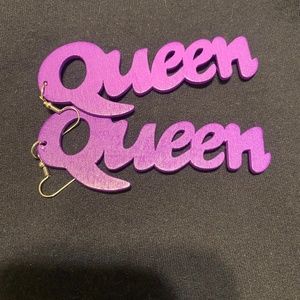 Queen Earrings🔥